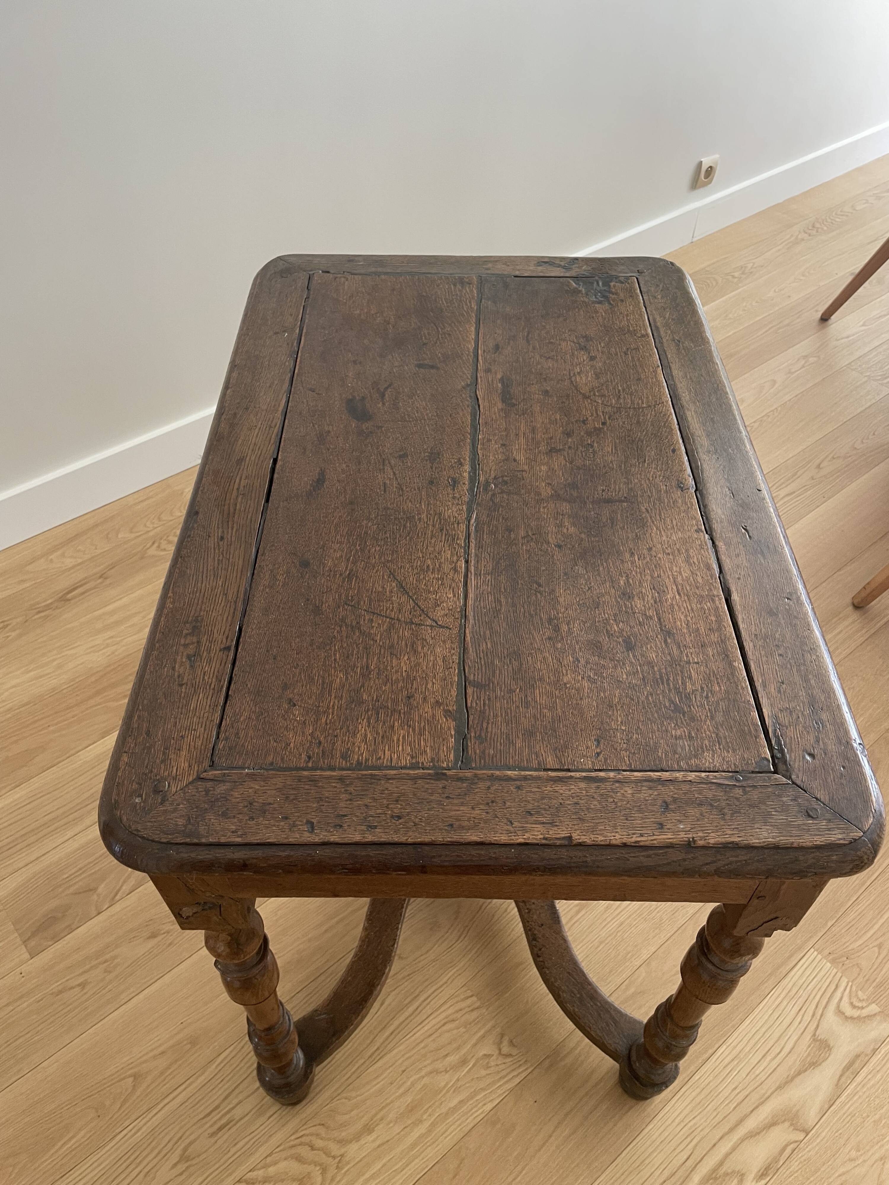 Table d’appoint en chêne XVIIIeme