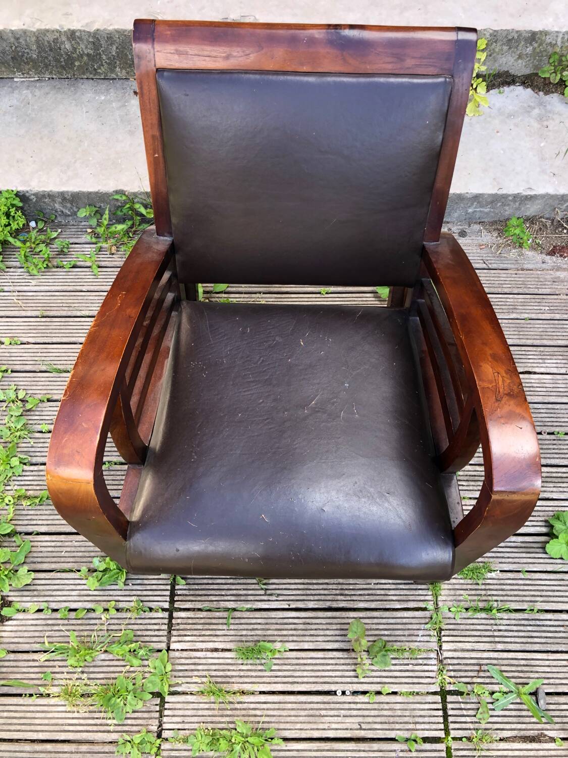 Colonial style club chair