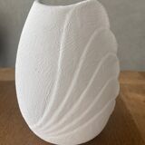 Bleached sandstone vase