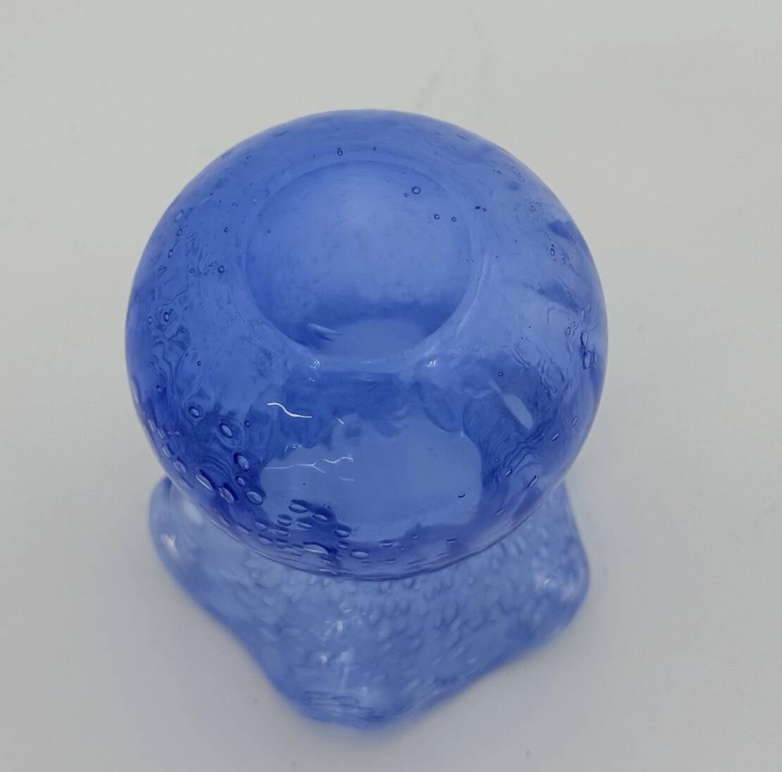 Small blue blown glass vase with air bubbles - 614024