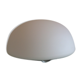 Plafonnier demi lune en opaline blanche vintage années 60/70