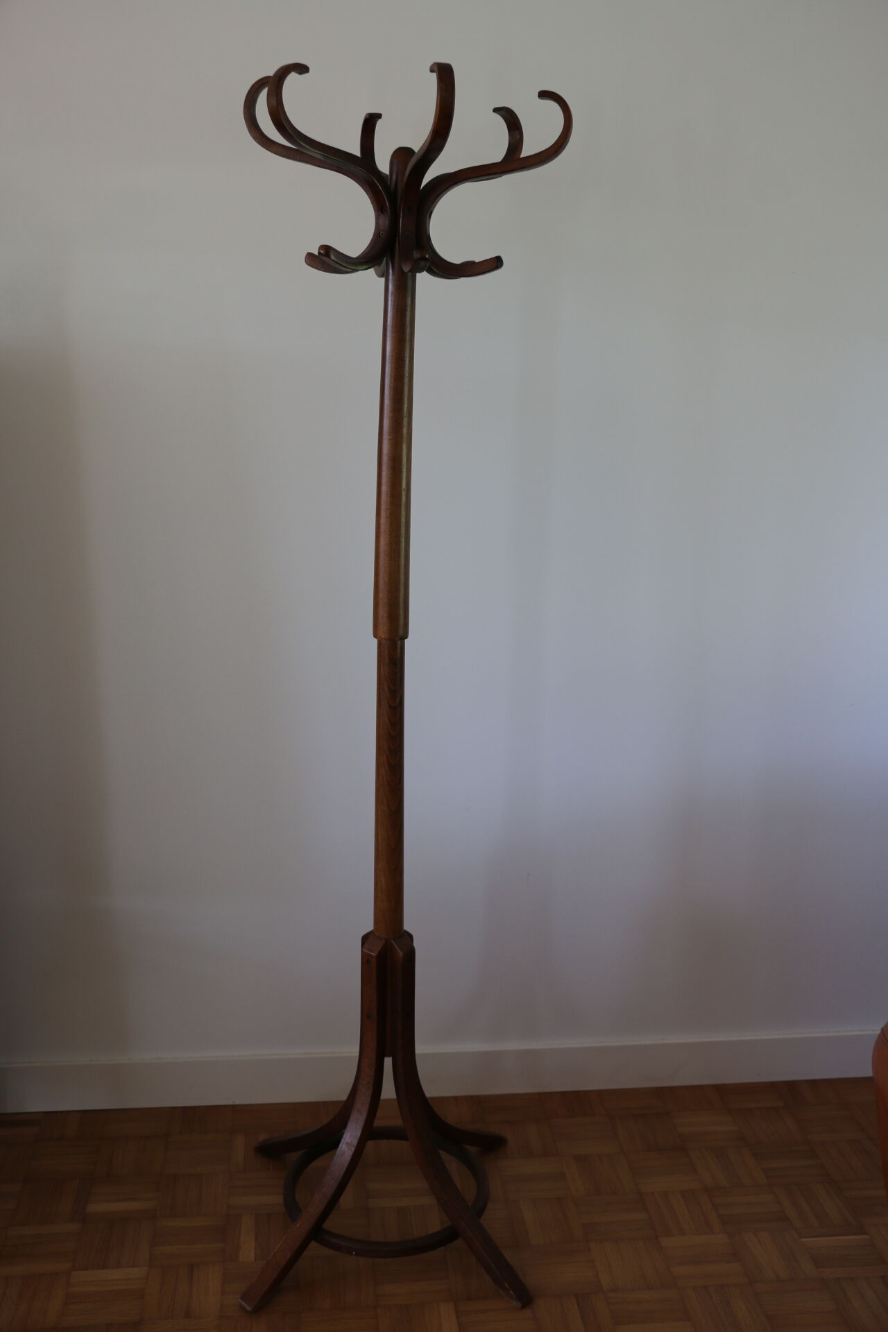 Baumann single dark beech parrot coat rack