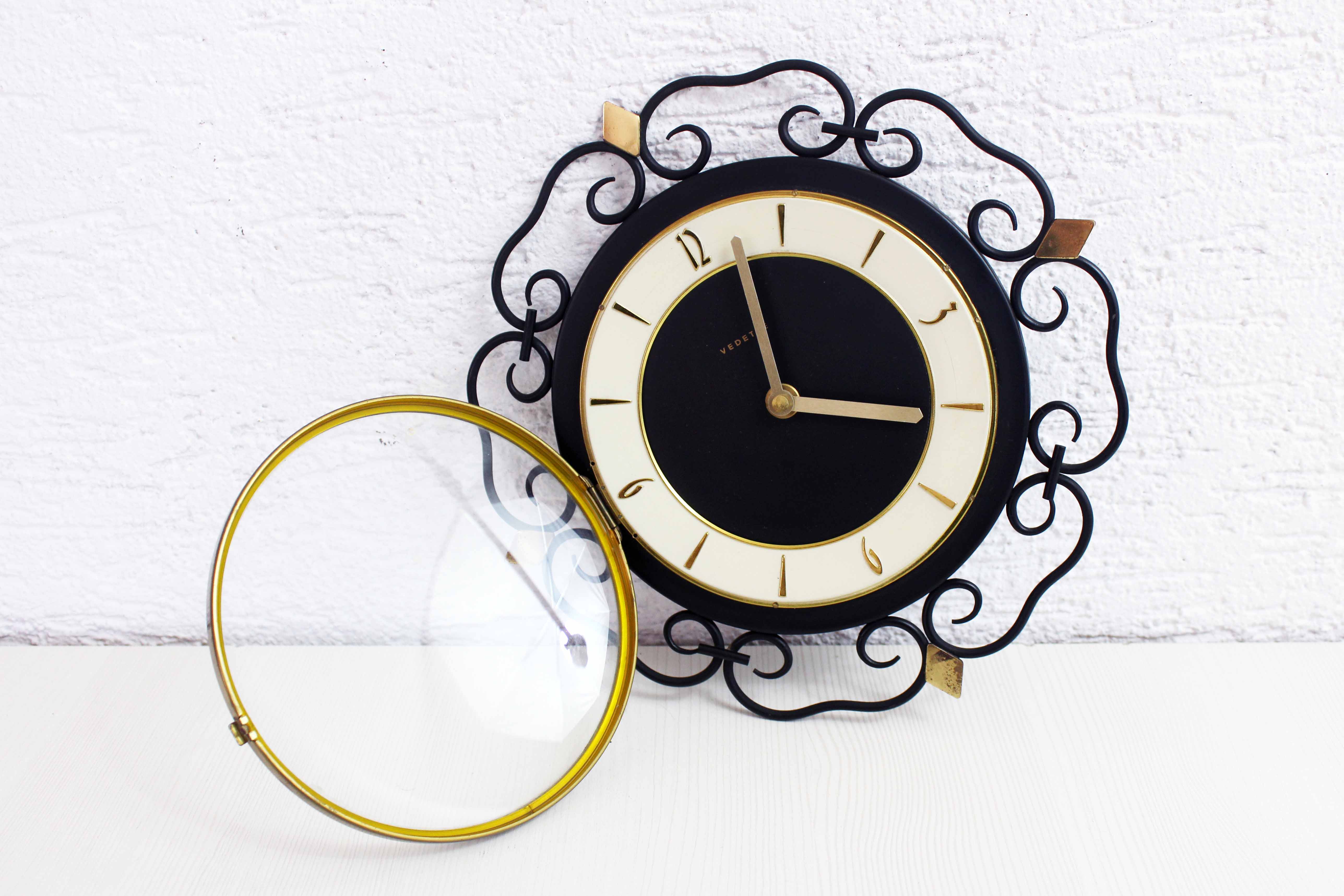 Wall clock Star