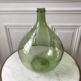 Old lady-jeanne in green glass