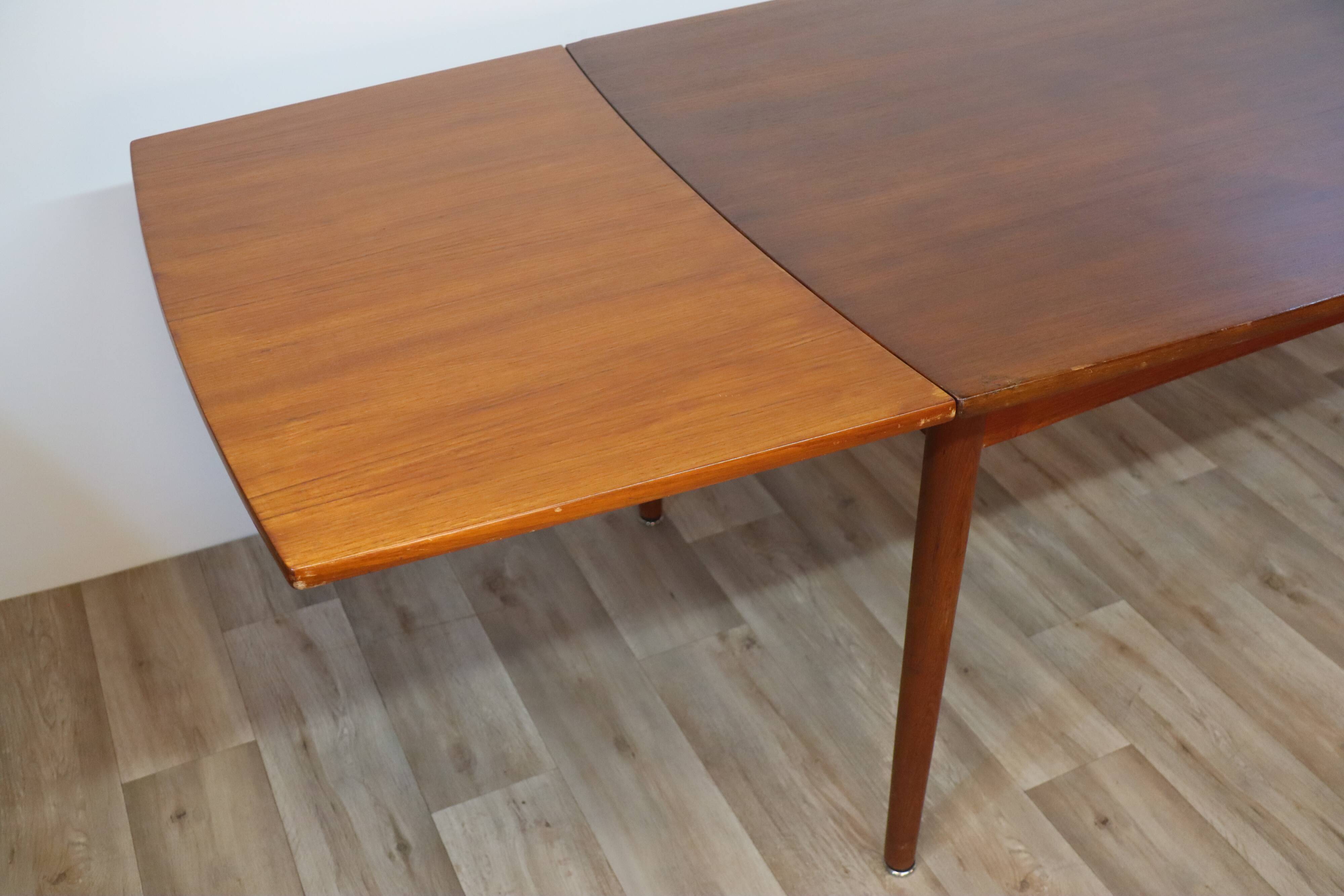 Scandinavian extendable meal table Denmark teak 1960