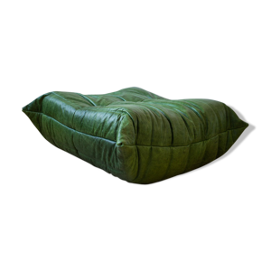 Togo Ottoman model designed by