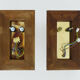 Paire d'appliques murales Sothis, structure bois, laiton et 3 faces en verre biseauté