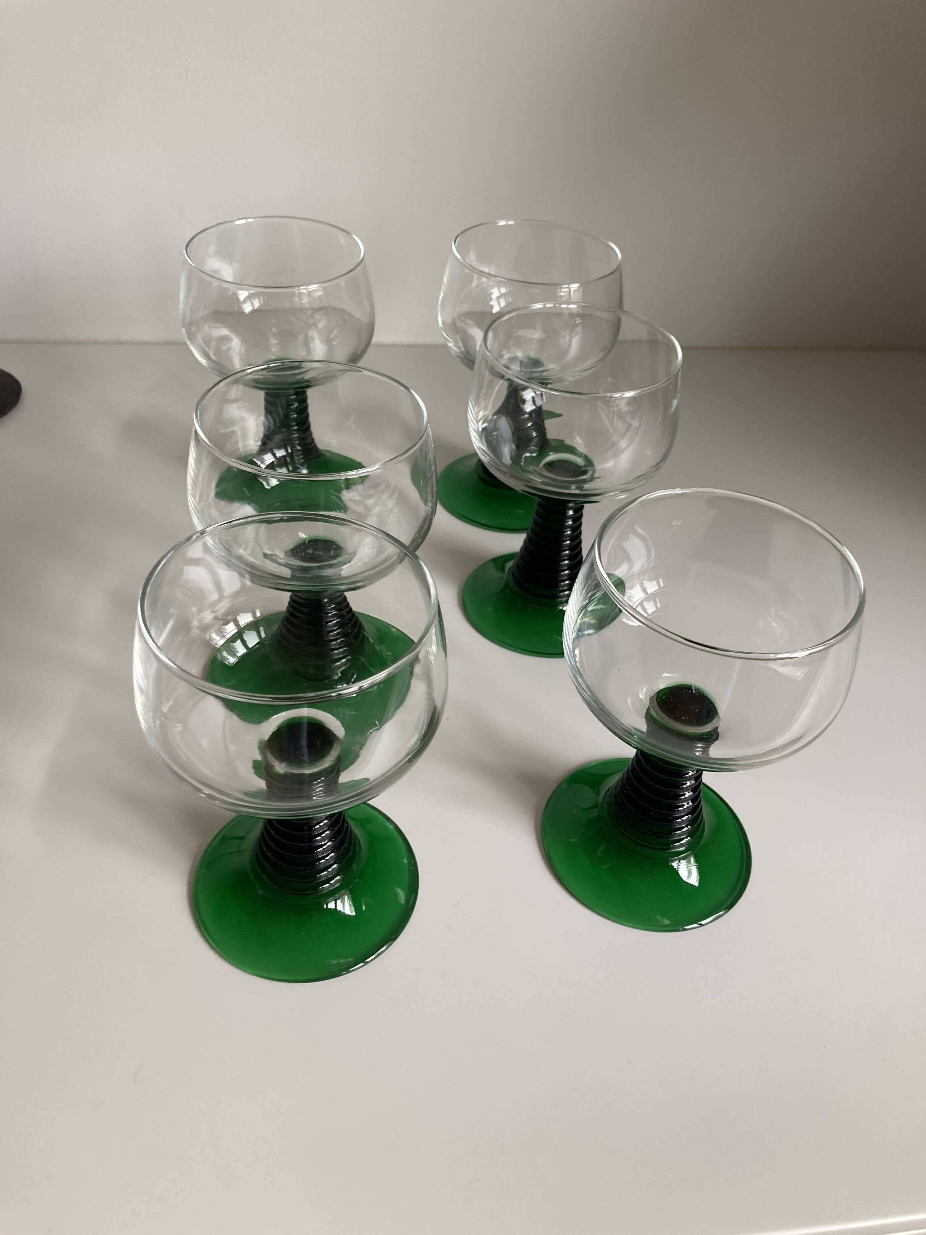 6 Vintage Green Wavy Stemmed Glasses