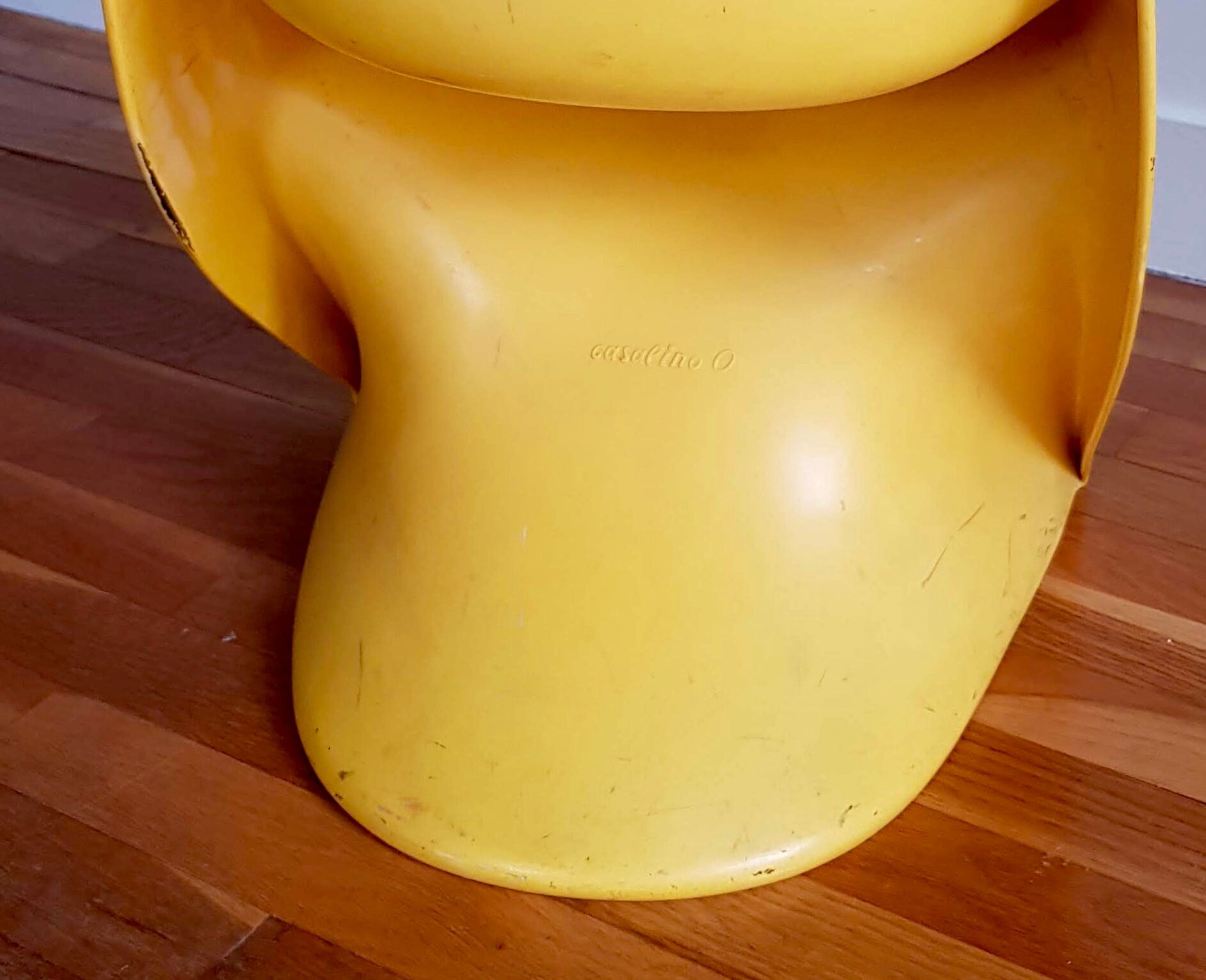 Yellow child chair Casalino 1 Alexander Begge for Casala