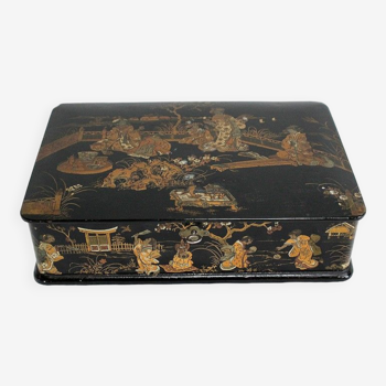 Black Lacquer Box and Japanese Decorations - 1900