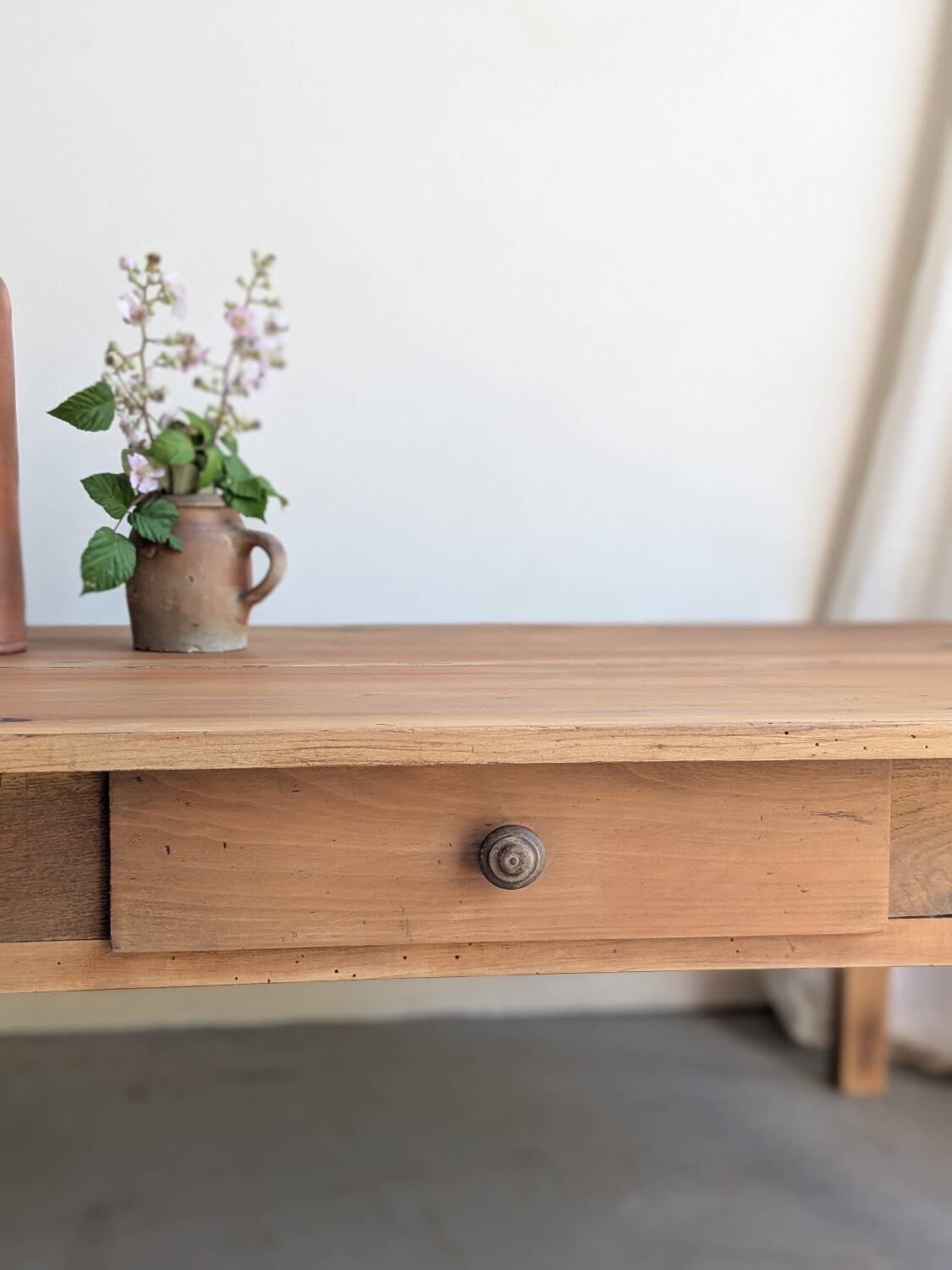 Farmhouse coffee table with drawer