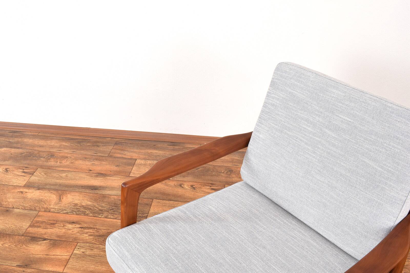 Fauteuil lounge Mid-Century par Illum Wikkelsø, années 1960.