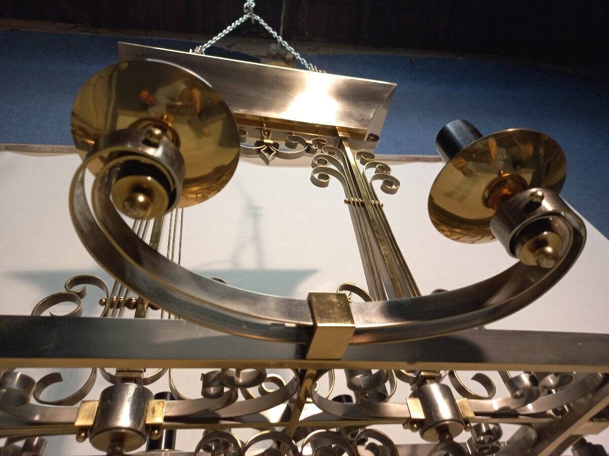 Important gilded brass chandelier circa 1940