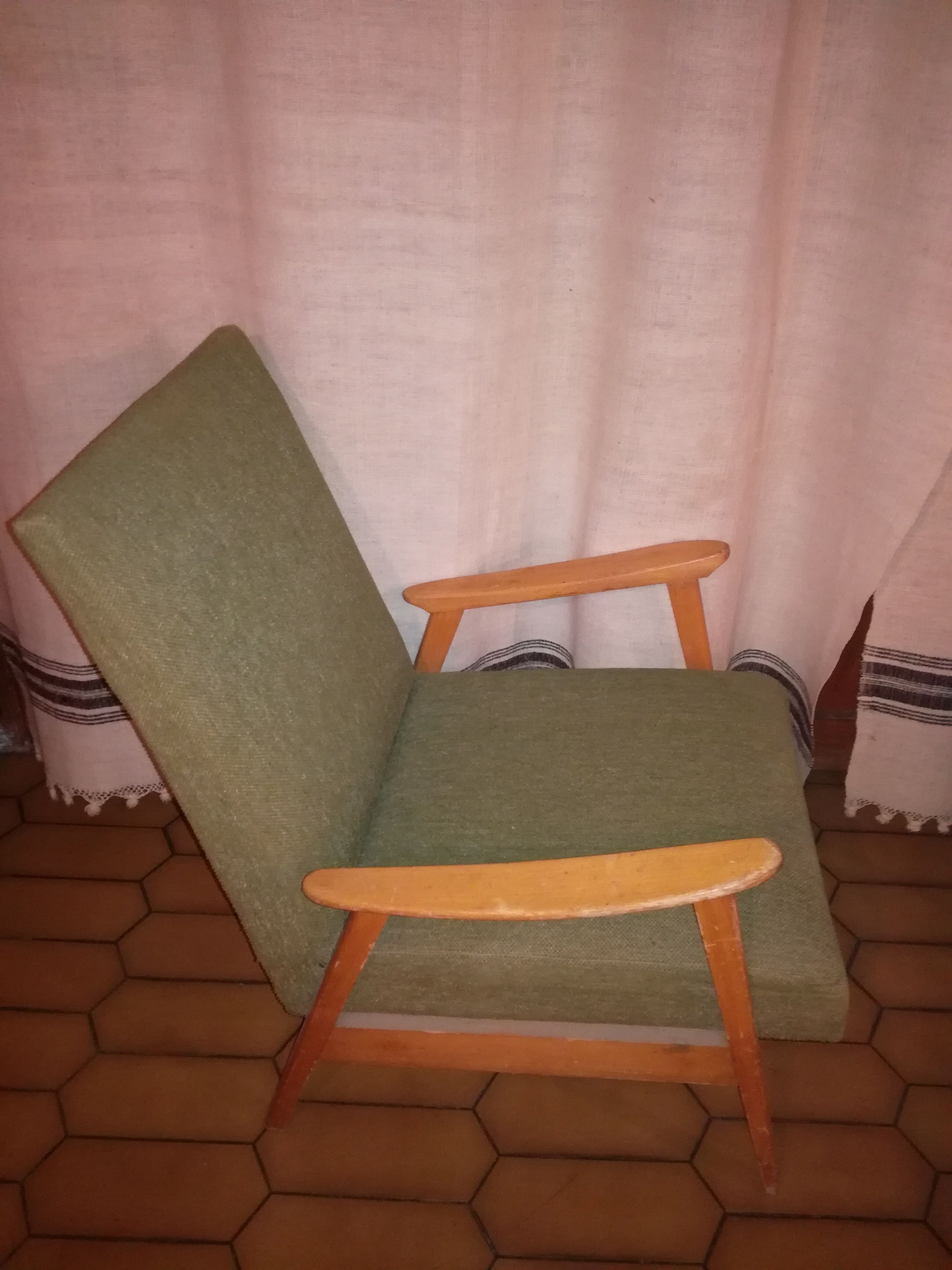 Armchair 50's scandinavian khaki