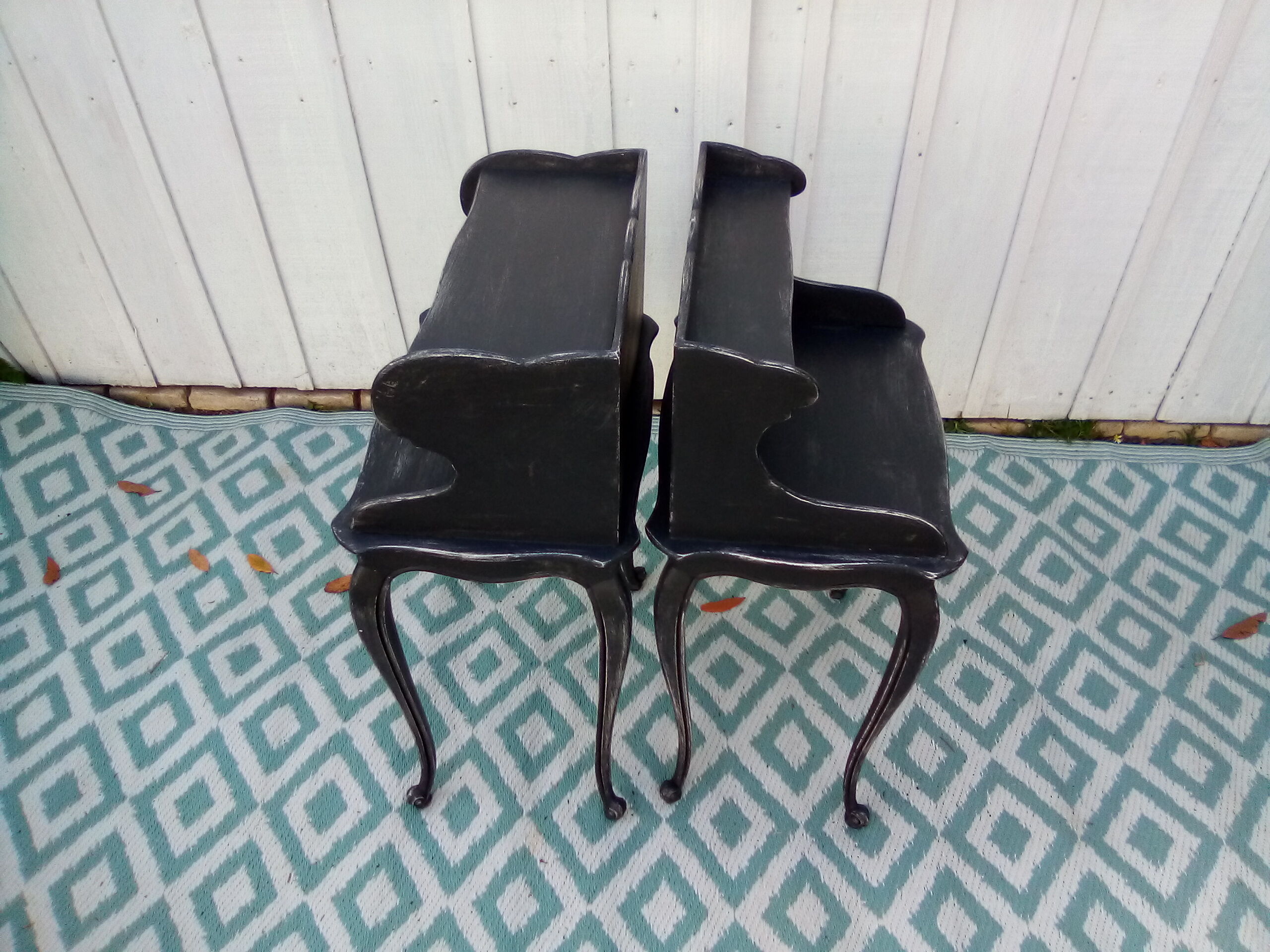 Paire de tables de chevet
