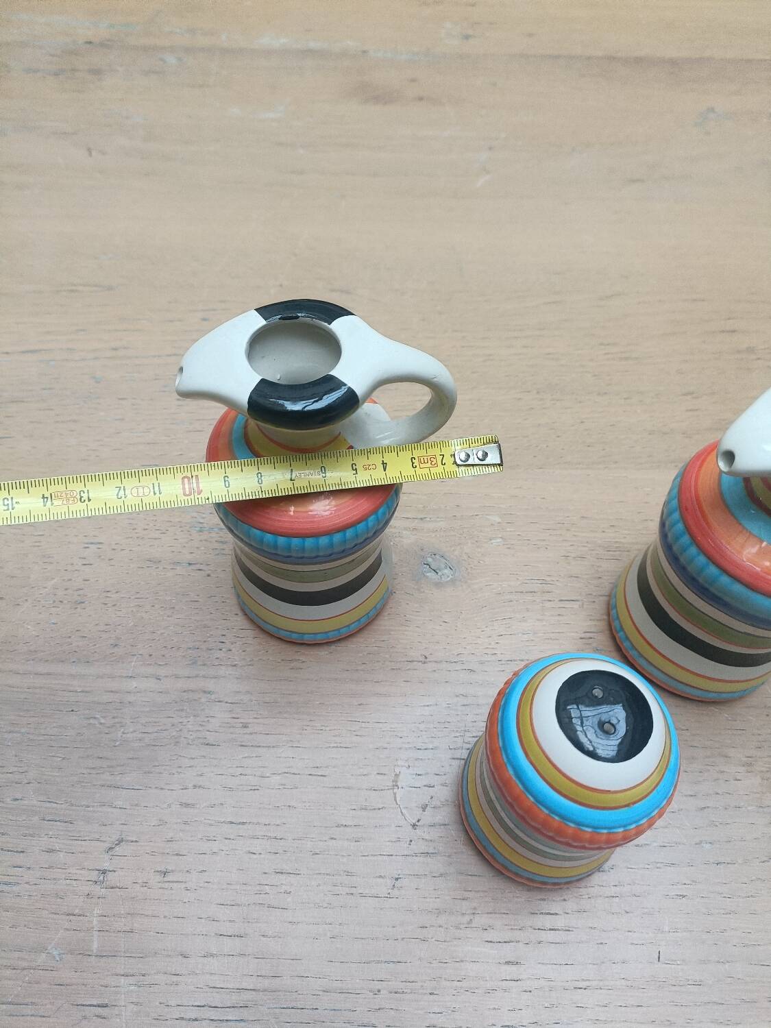 Vinegar and oil set, salt shaker and pepper shaker.