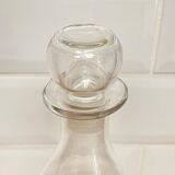Carafe en verre gravé