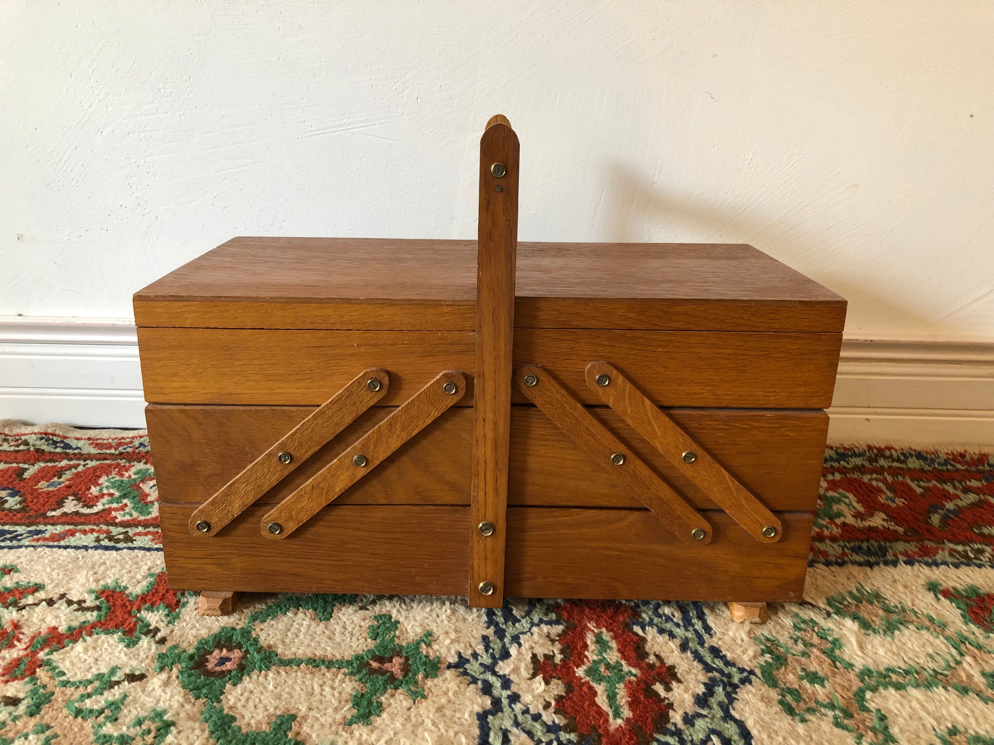 Vintage sewing worker 60s