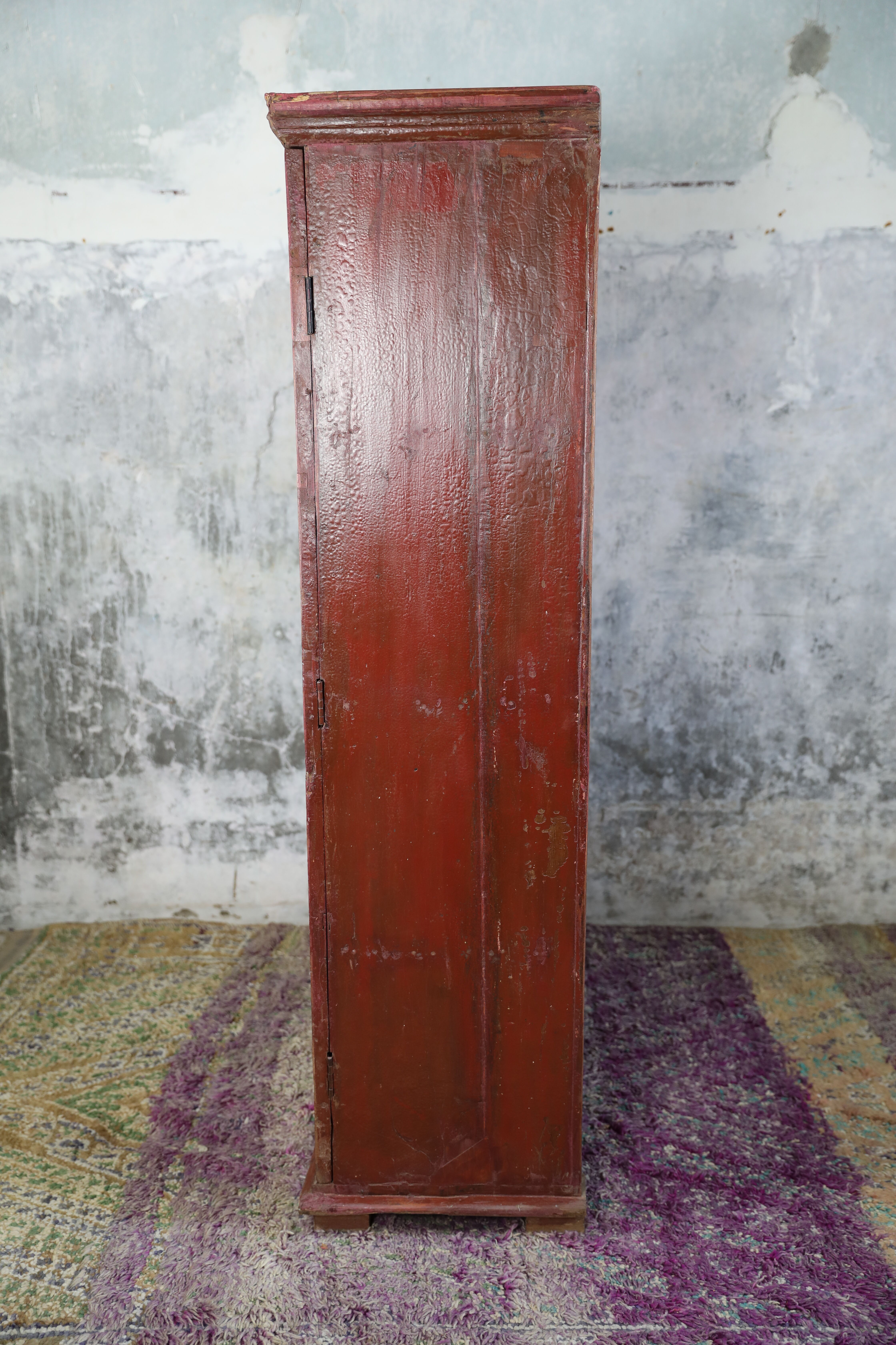 Large Indian wooden wardrobe with 2 doors and 4 shelves, raw wood interior