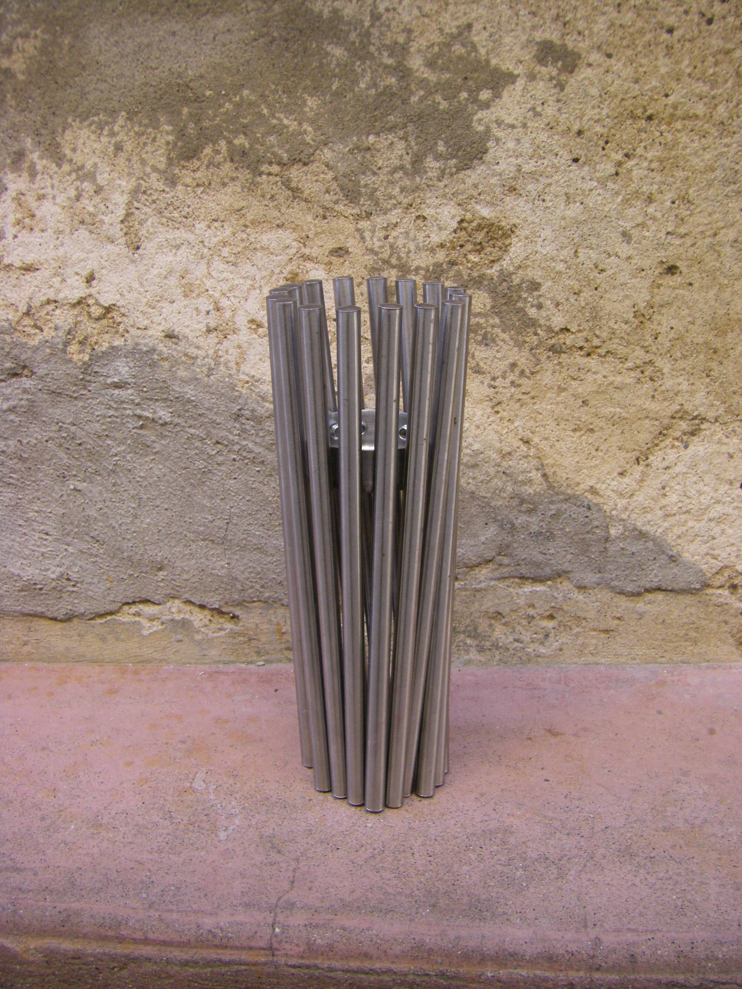 Foldable stainless steel fruit basket