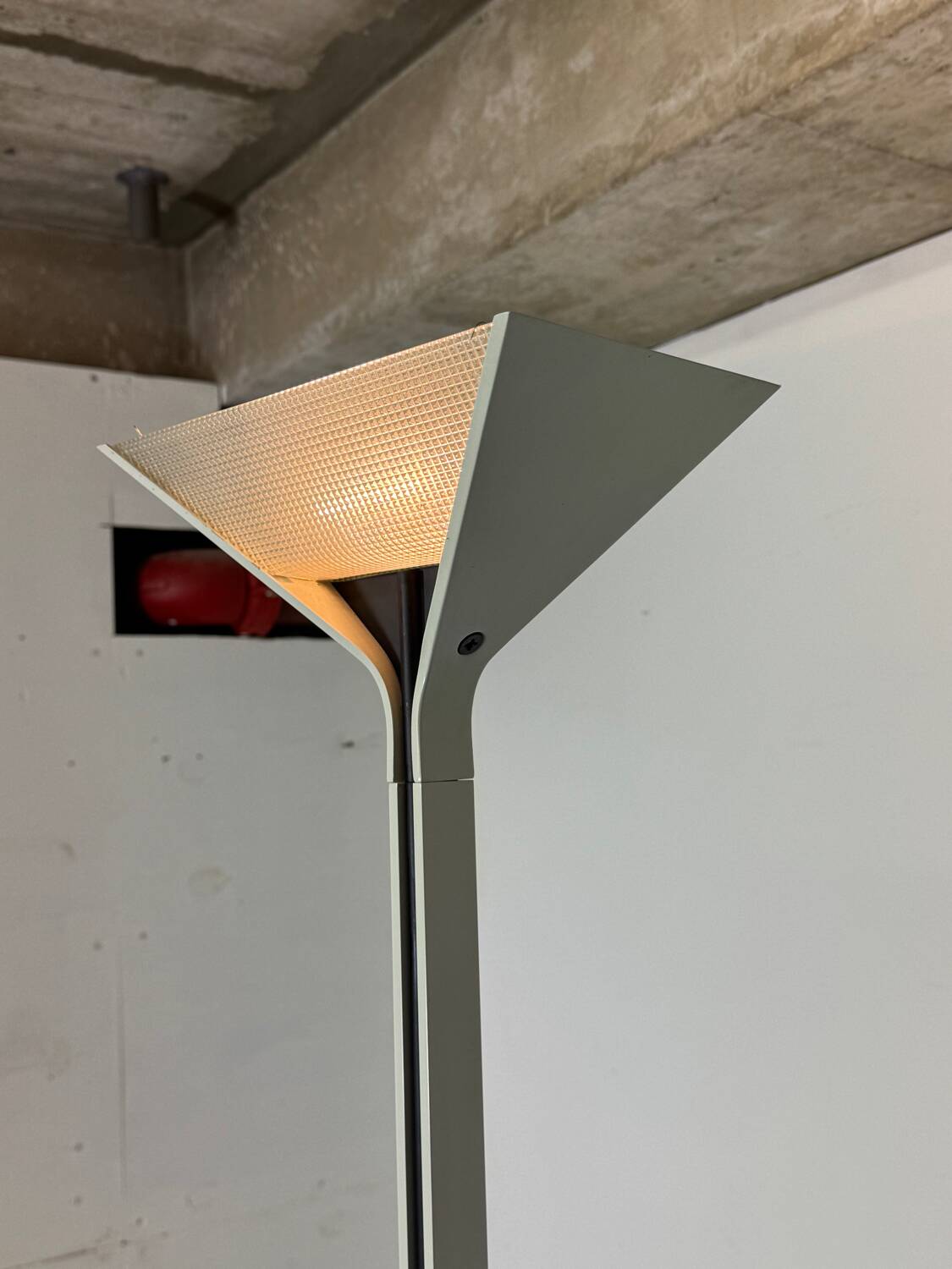 Lampadaire Papillona blanc de design italien par Tobia Scarpa pour Flos, It