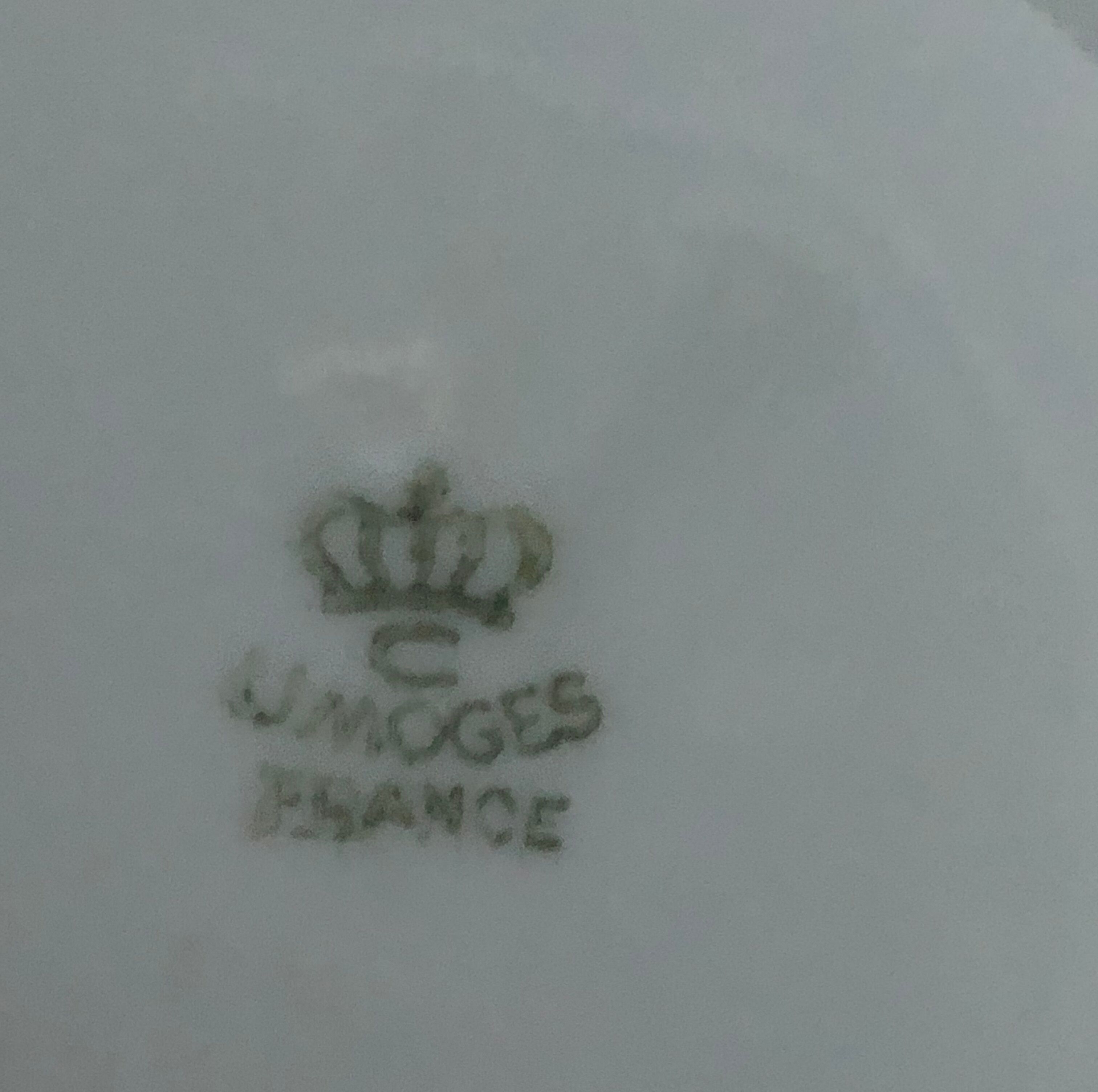 Verseuse en porcelaine de Limoges