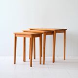 Nesting tables from the 60s