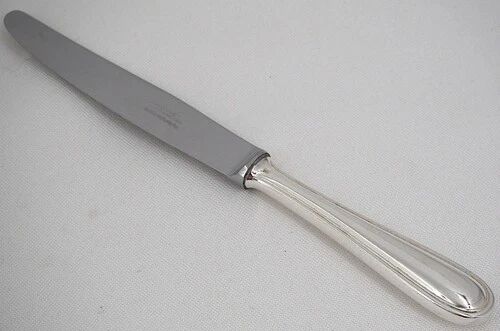 François Frionnet, 12 couteaux de table en métal argenté, filet simple, Albi.