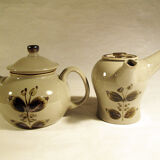 Teapot and chocolate maker in Arnon sandstone