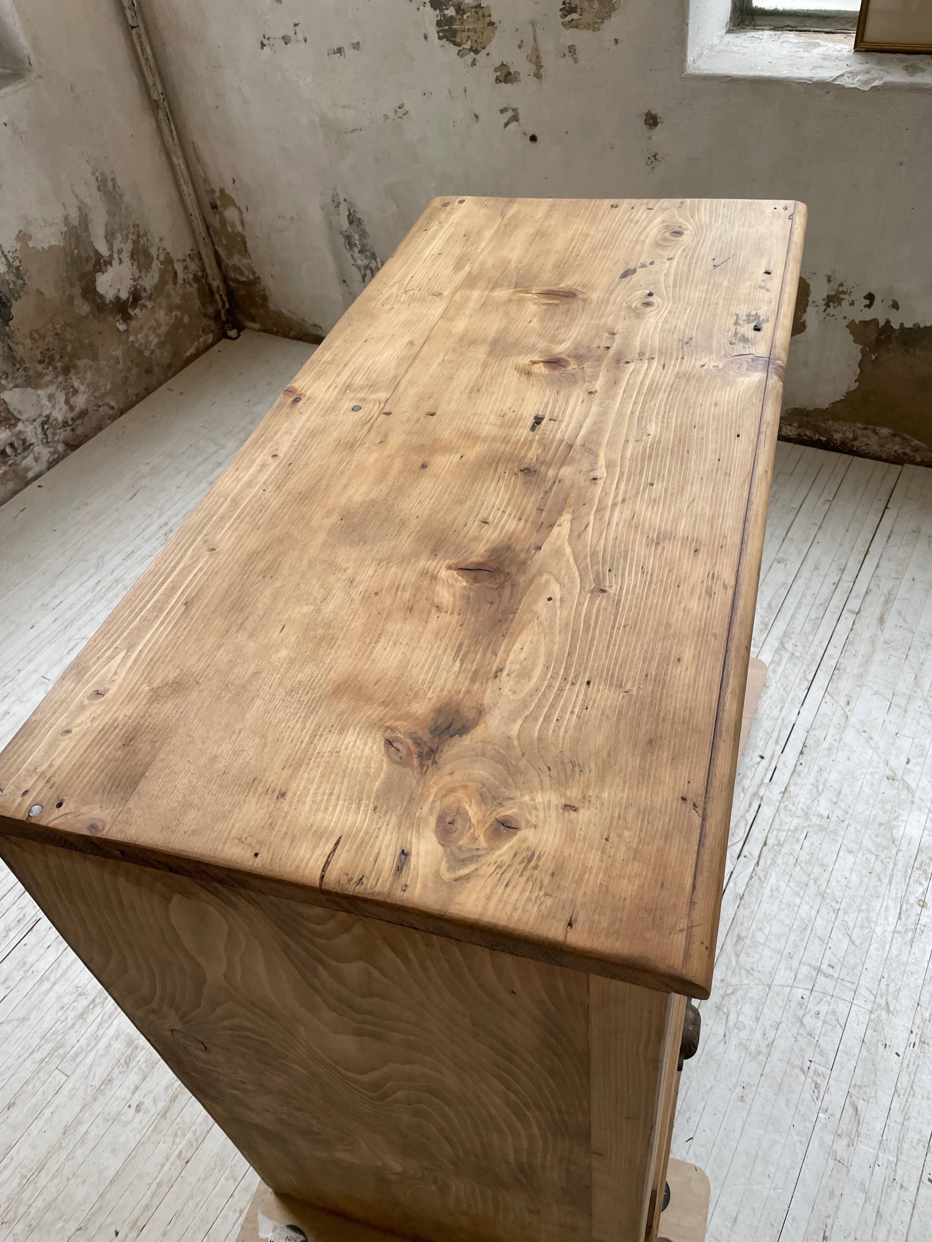 Convenient pine workshop furniture