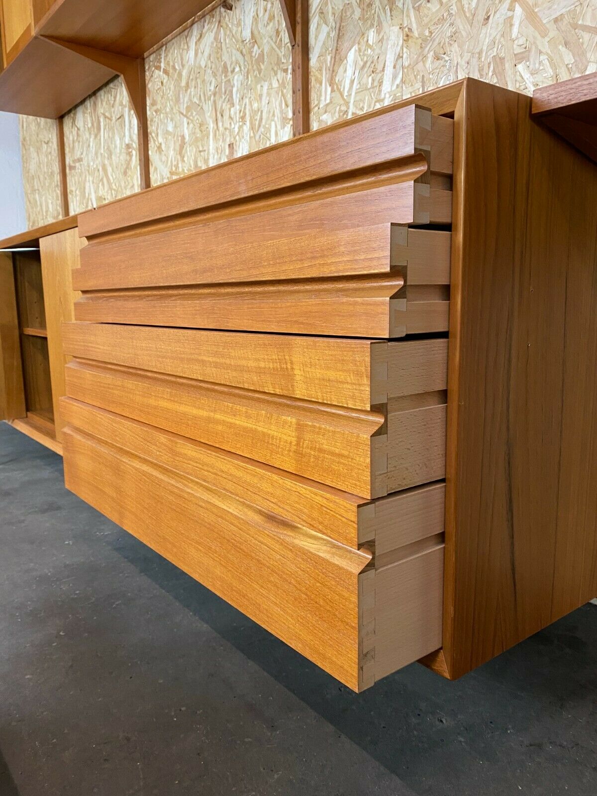 Teak wall shelf by Cado Poul Cadovius 60/70