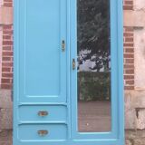 Parisian hotel wardrobe from the 1930s