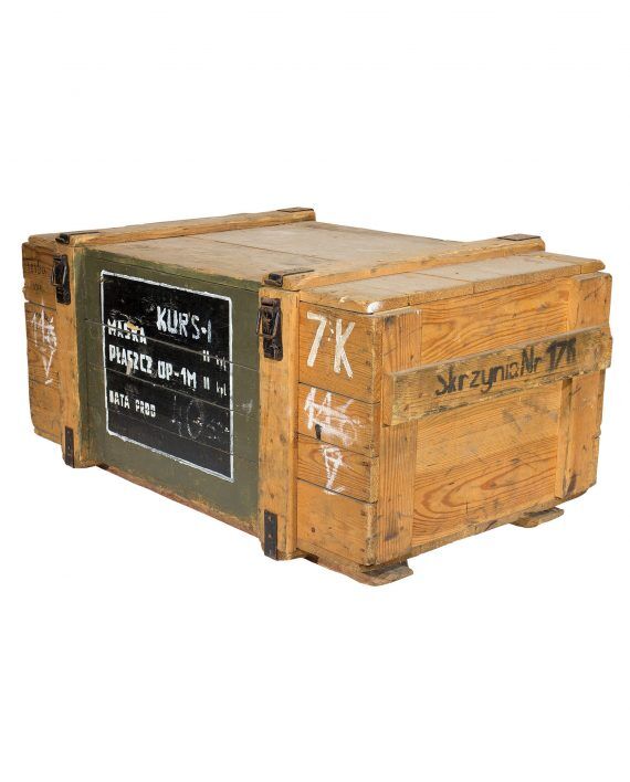 Gross military trunk