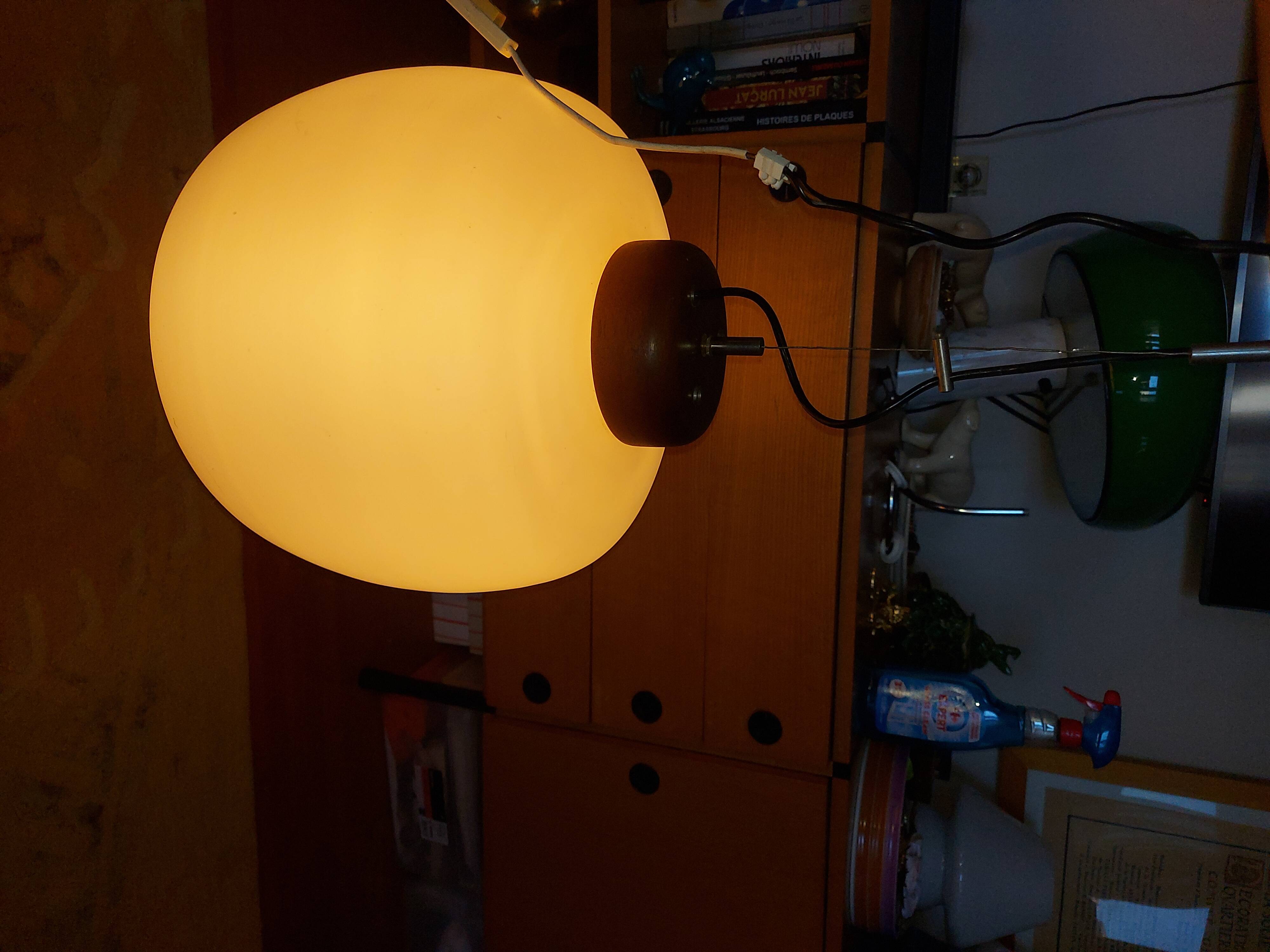 50's, 60'S design pendant lamp in opaline and teak by Goffredo Reggiani.