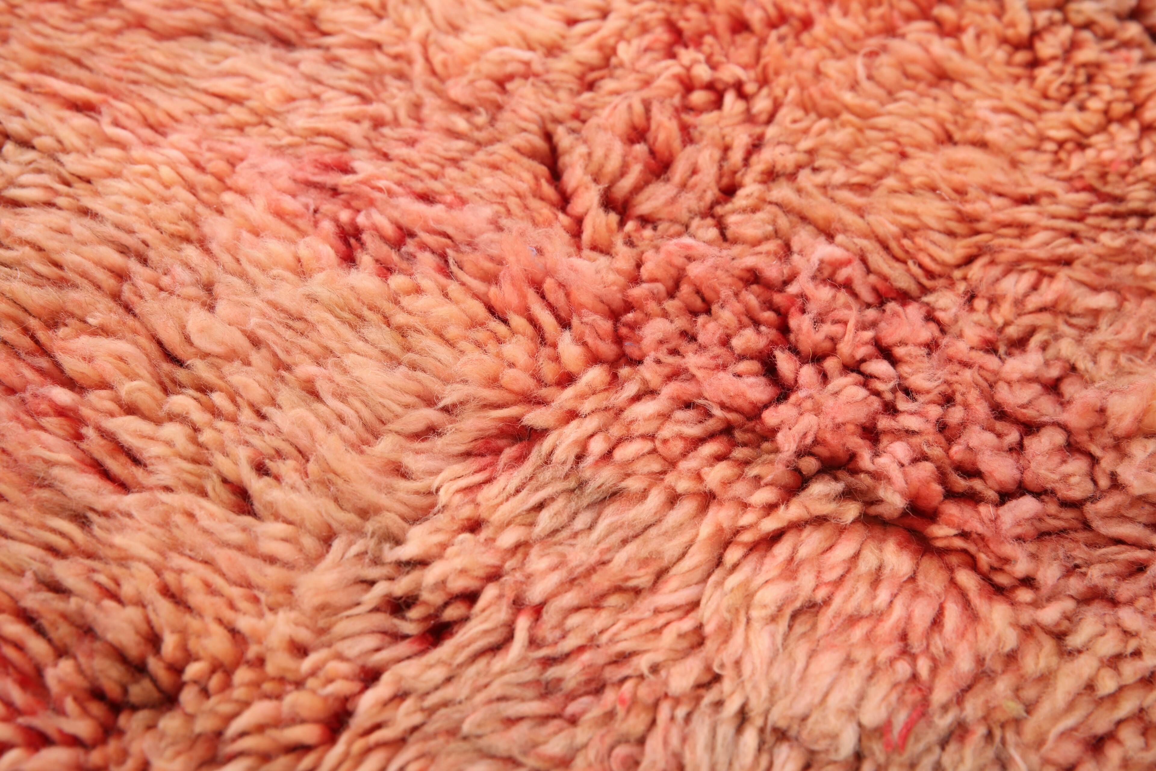 Tapis marocain vintage fait main 196 x 280 cm - Tapis marocain couleur pêche - Berbère