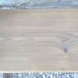 Pairs large church pew