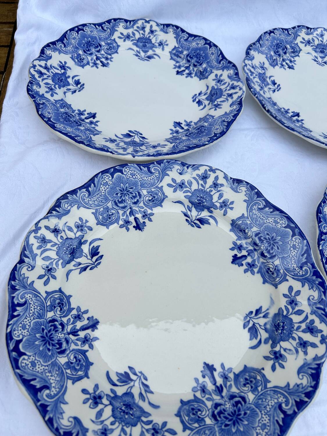 Set of six Dordrecht BFK dinner plates