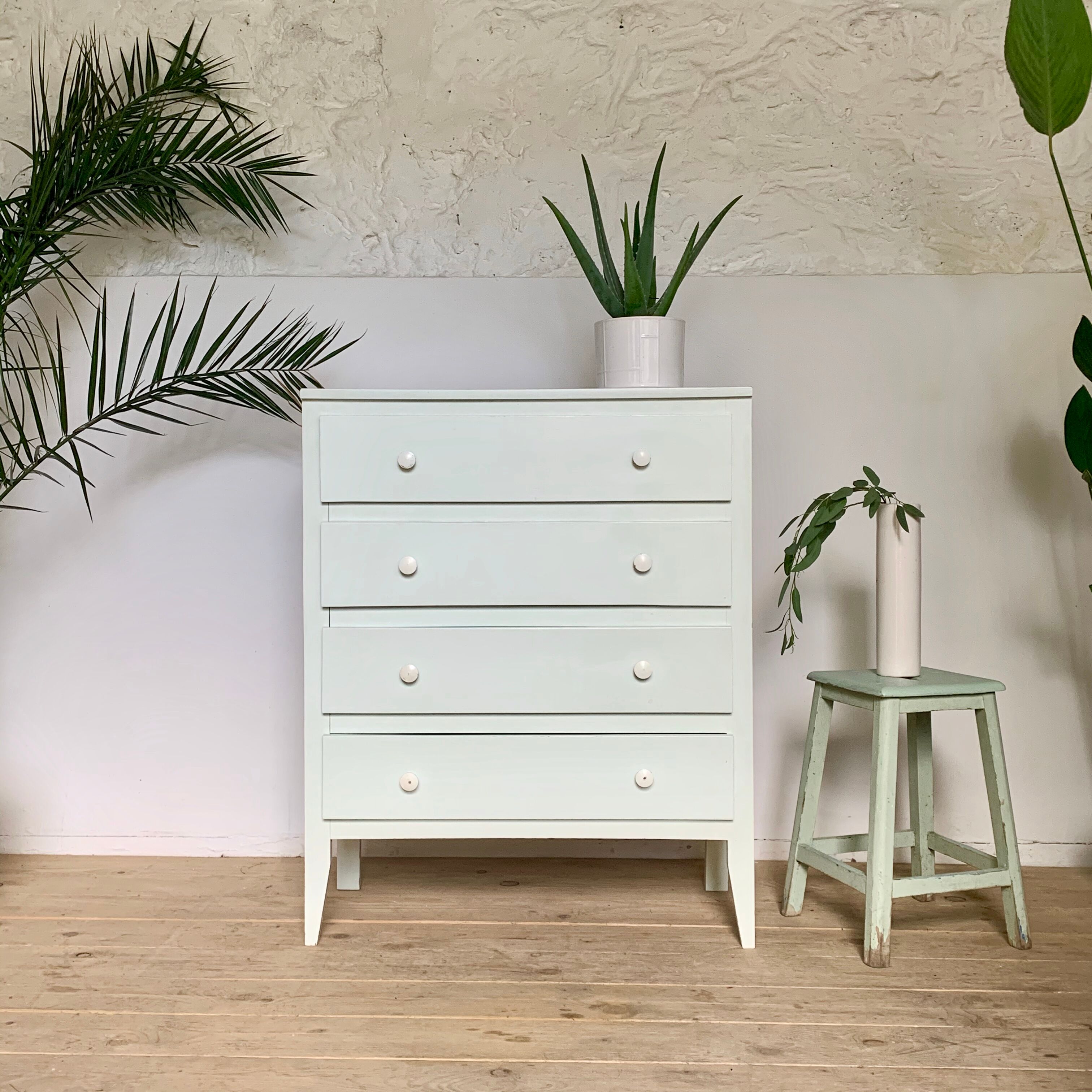 Commode vintage vert menthe