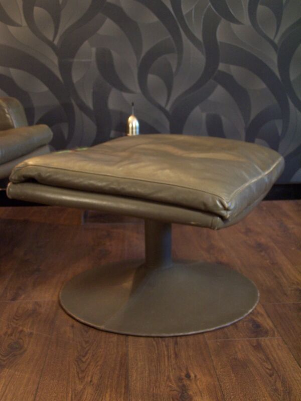 fauteuil Pivotant Leolux En cuir Avec Ottoman 1960