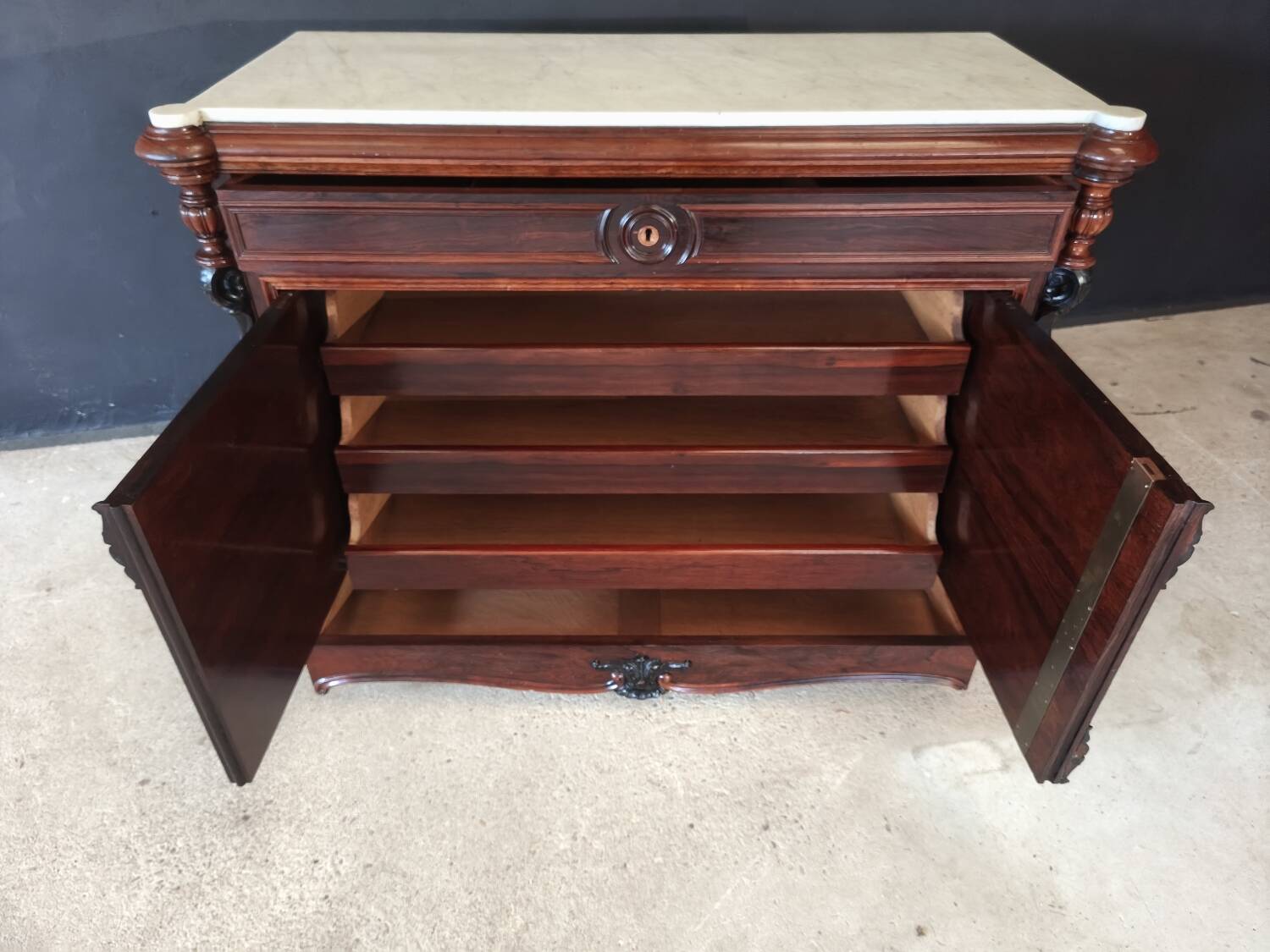 Pantry chest of drawers