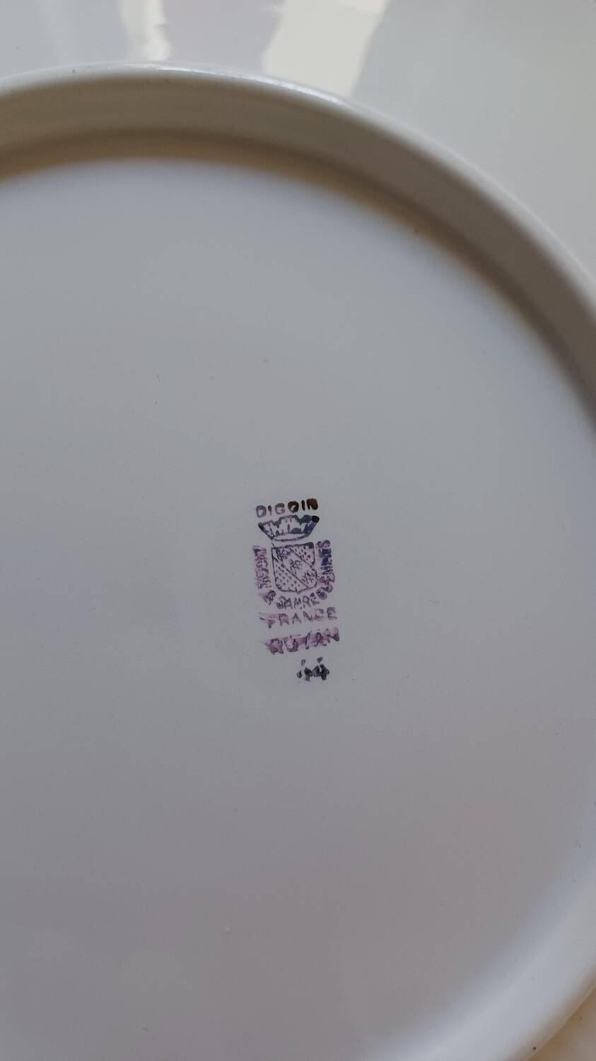 Royan de Digoin and Sarreguemines serving dish