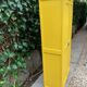 Armoire parisienne jaune poudrée 1950.