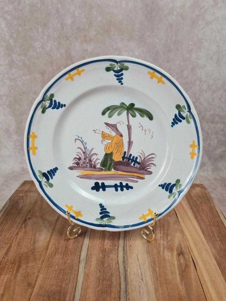 Plate Faïencerie de Pornic