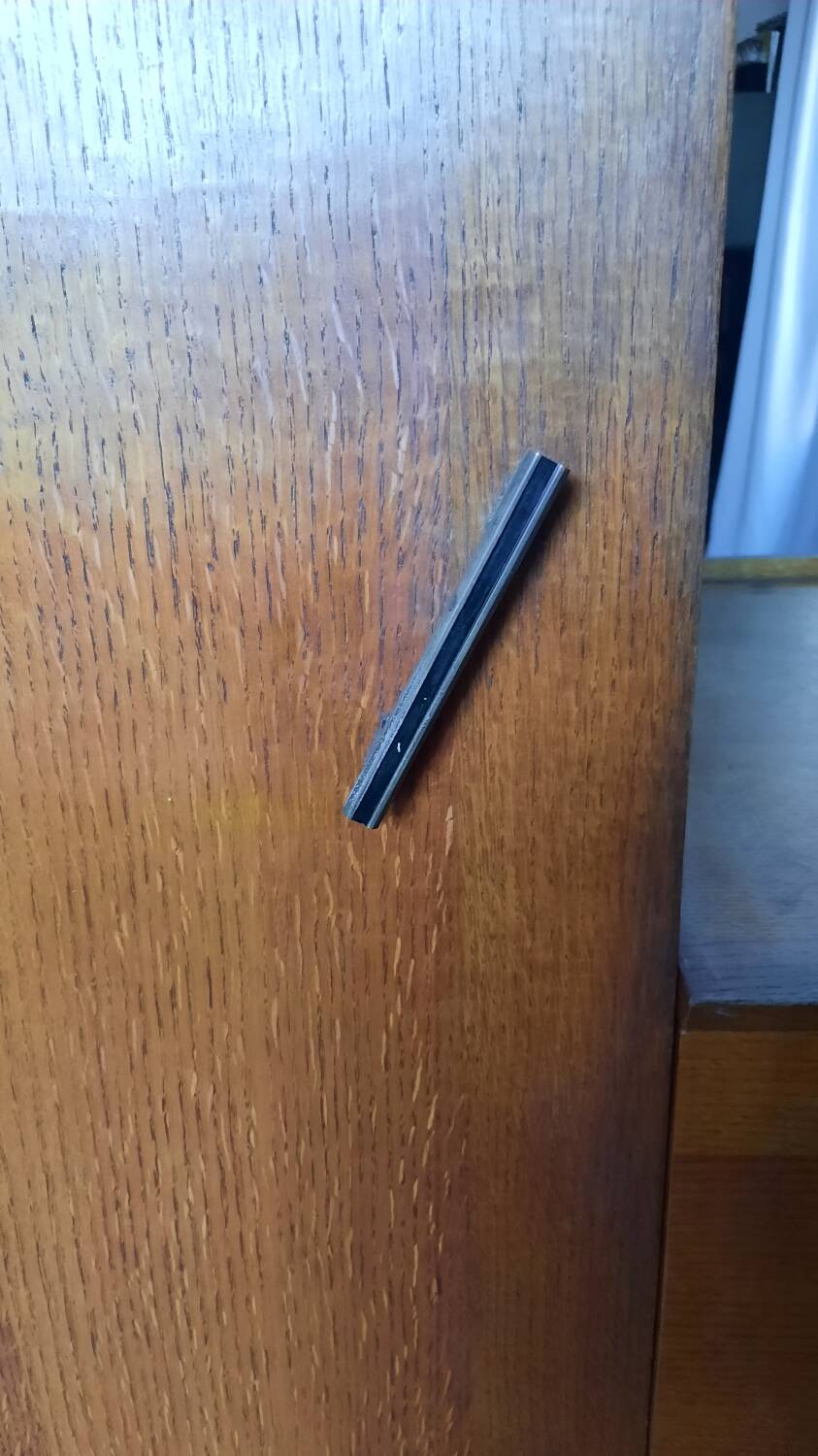 Armoire asymétrique