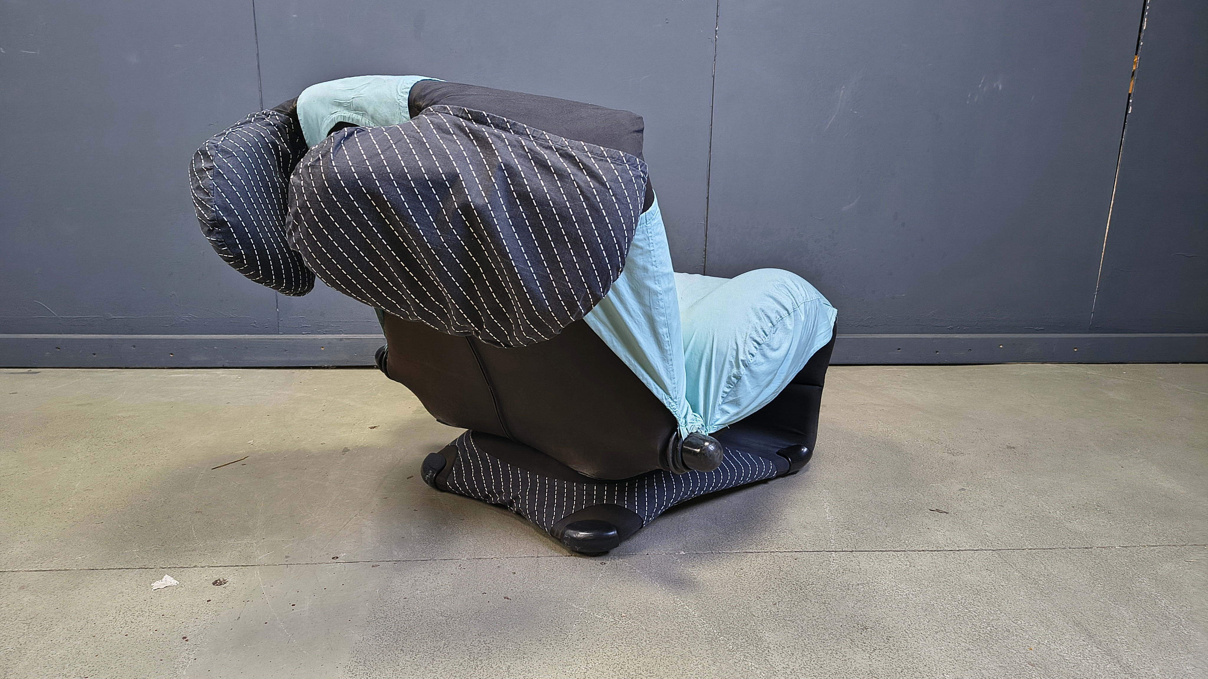 Wink easy chair designed by Toshiyuki Kita for Cassina, 1980s