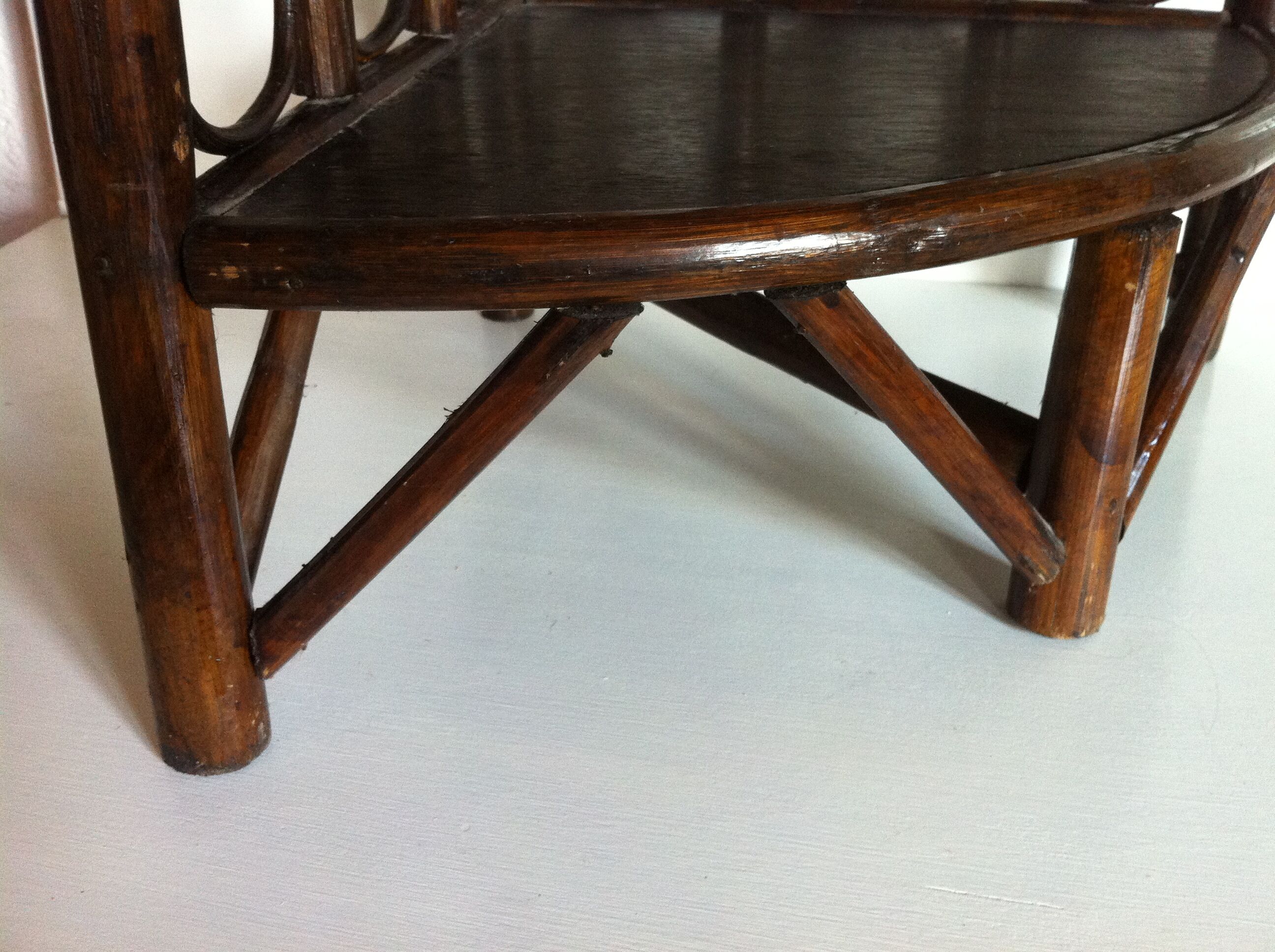 Vintage corner shelf in rattan