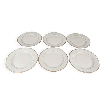 Set of 6 fine porcelain dessert plates from Bohemia with a gold rim.