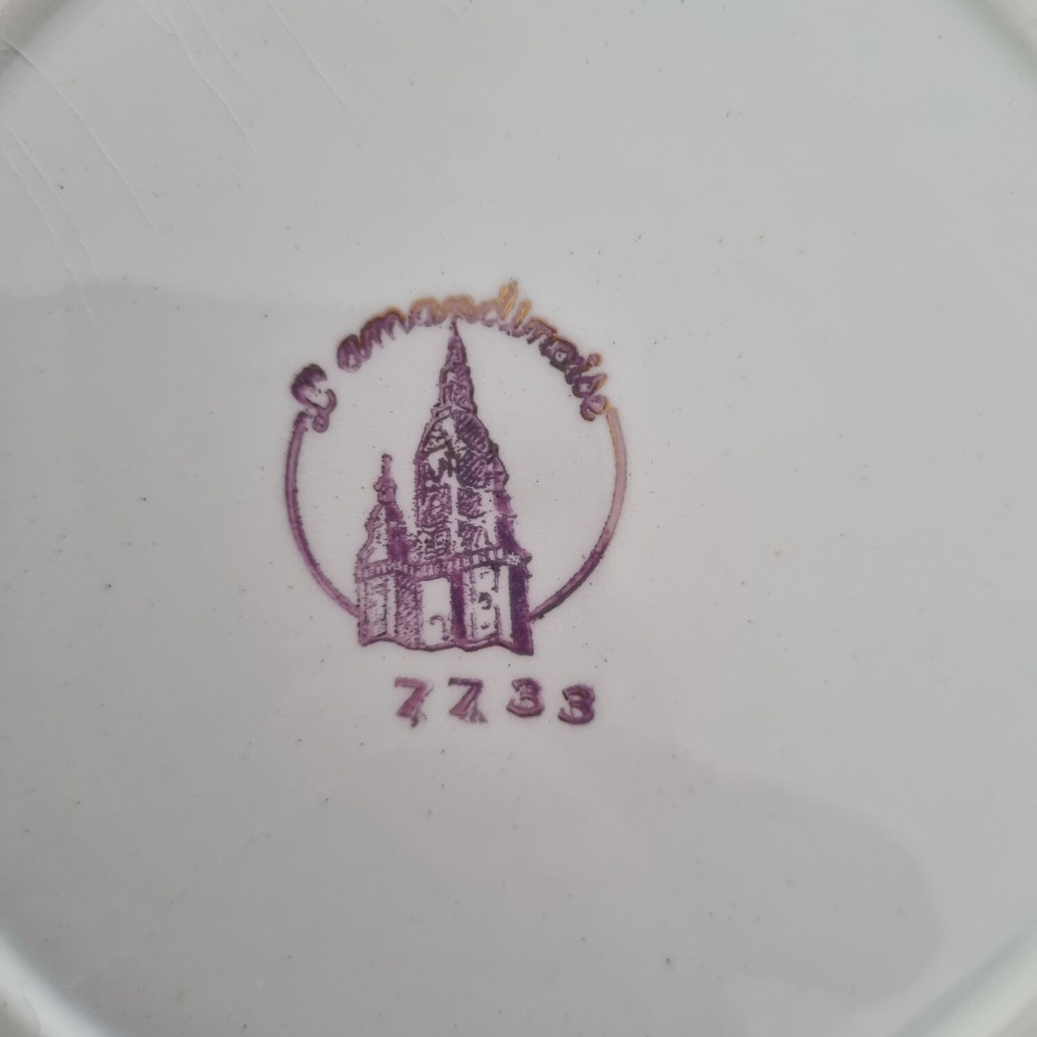 24 vintage L'amandimoise earthenware plates