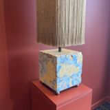 Base stuck blue beige marble-plaster, fringed lampshade Houles, 21st century.