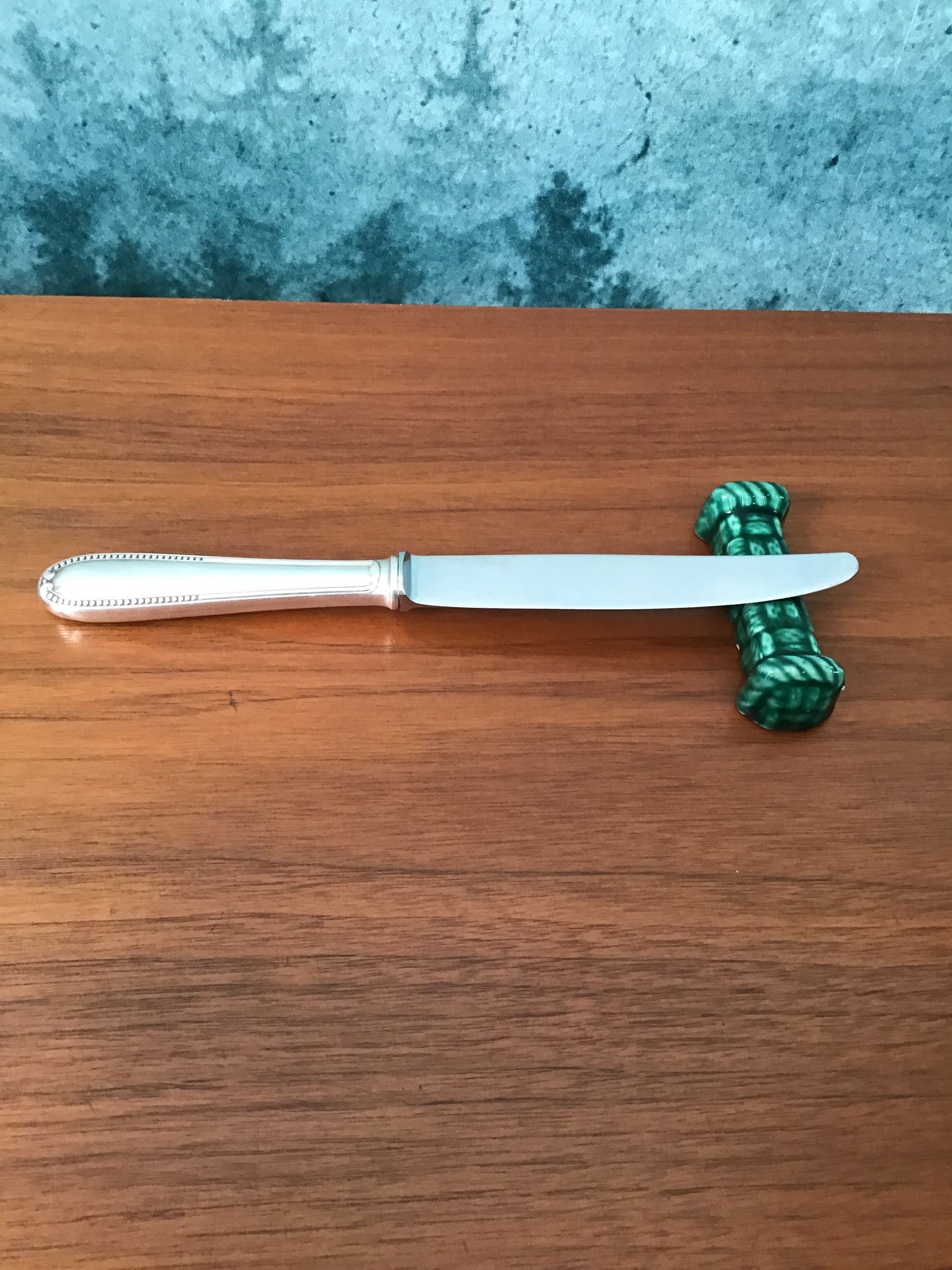 Vintage knife holder